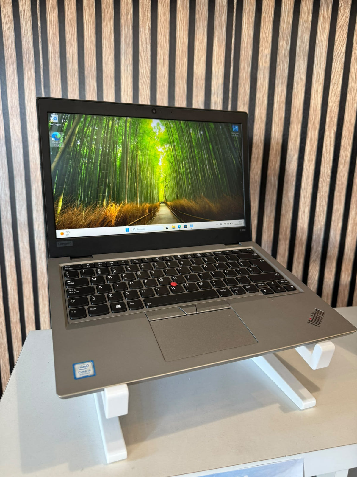 Lenovo Thinkpad L380 Recondicionado Cinza | I5-8250 | 8GB RAM | 256GB SSD | 13.3” | Windows 11 Pro | A | 18 meses GARANTIA