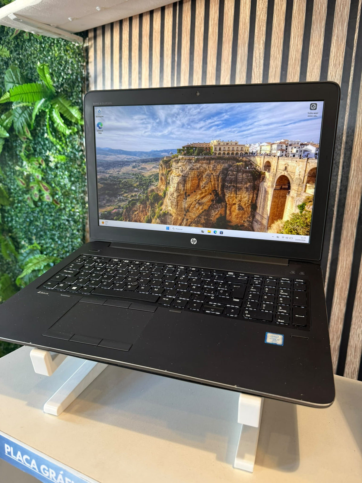 Hp Zbook 15 G4 Recondicionado | I7-7820 M2200 4GB 32GB/512GB 15.6” W11Pro B+