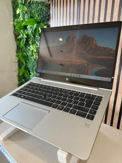 Hp Elitebook 745 G5 Recondicionado | Ryzen 7 pro 2700u | Vega 10 1GB | 8GB RAM | 256GB SSD | 14” Tátil | Windows 11Pro | A | 1 ANO GARANTIA