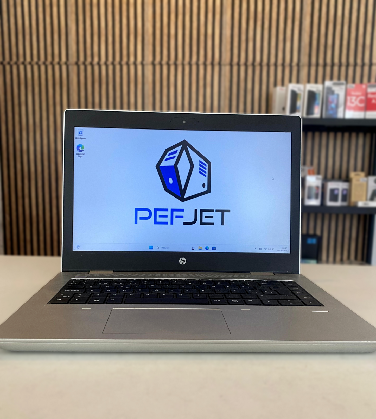 Portátil Recondicionado HP Probook 645 g4 Ryzen 3 Pro 2300u W/ Radeon Vega Mobile Gfx 8gb 256gb Ssd 14" win11pro